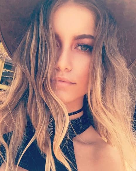 No te pierdas a Sofía Reyes en Premio Lo Nuestro.