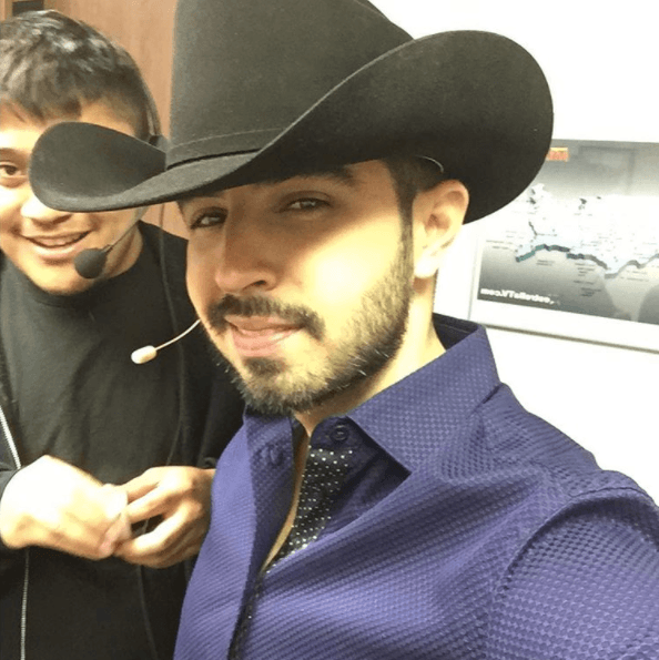 Entre los temas que ha compuesto este joven cantautor se encuentran "Me vas a extrañar", en coautoría con Horacio Placencia, que dio a conocer Banda MS.