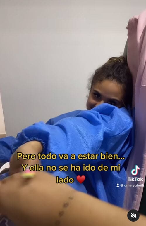 La 'blogger' ha estado con él en el hospital mientras se recupera de las lesiones que sufrió.
<br>