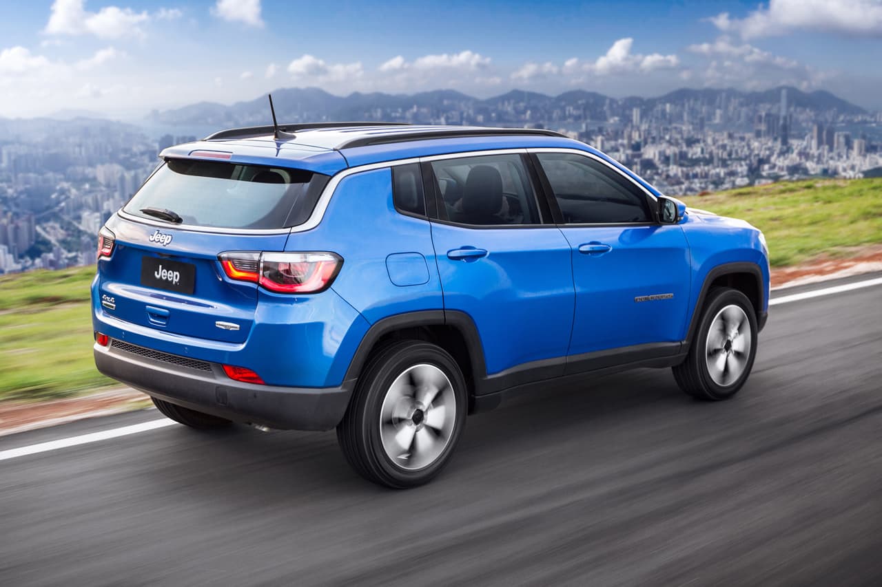 Aunque no hemos obtenido información oficial, lo más probable es que la versión estadounidense de la nueva Jeep Compass sea ensamblada en México. La planta de ensamblaje abierta por Chrysler en Toluca donde actualmente se ensamblan la línea 500 de Fiat suena como una buena candidata.