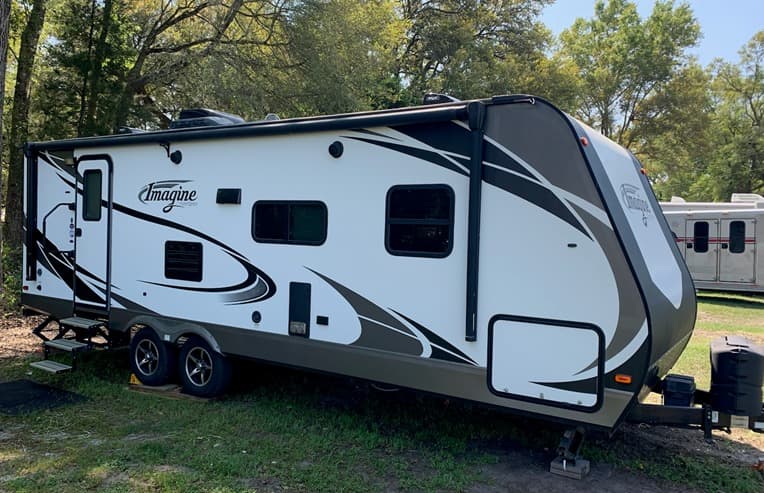 De esta manera, se retiraron del lugar sin que nadie se diera cuenta, pues sólo tardaron 10 minutos.