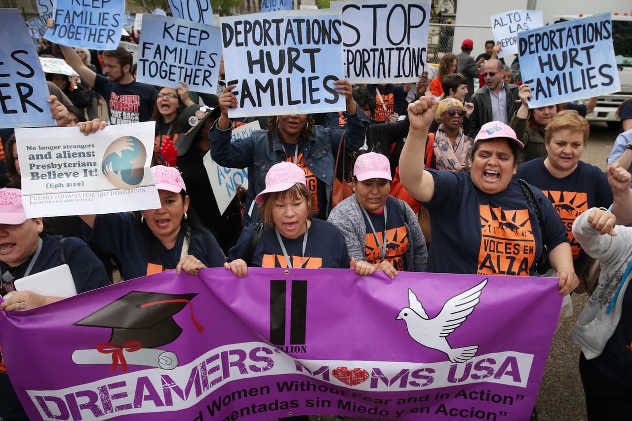 Lanzan campaña para reportar a "la migra"