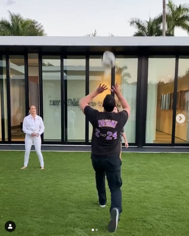 Desde jugar voleibol, juegos de mesa, hasta divertidos retos de Tik Tok.
<br>