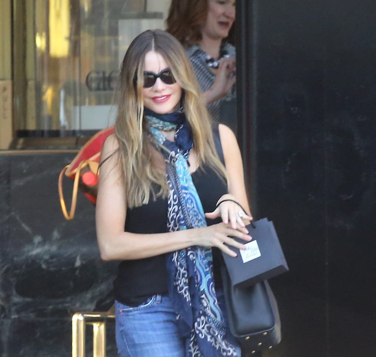 Desafortunadamente tuvo que dárselo a su mami.