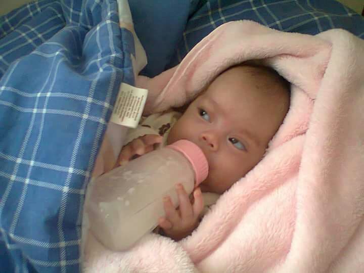 Su estadía en el hospital fue dura, pero la pequeña logró superar las barreras. Dijo Anahí que era tan chiquita que cabía en una caja de zapatos.