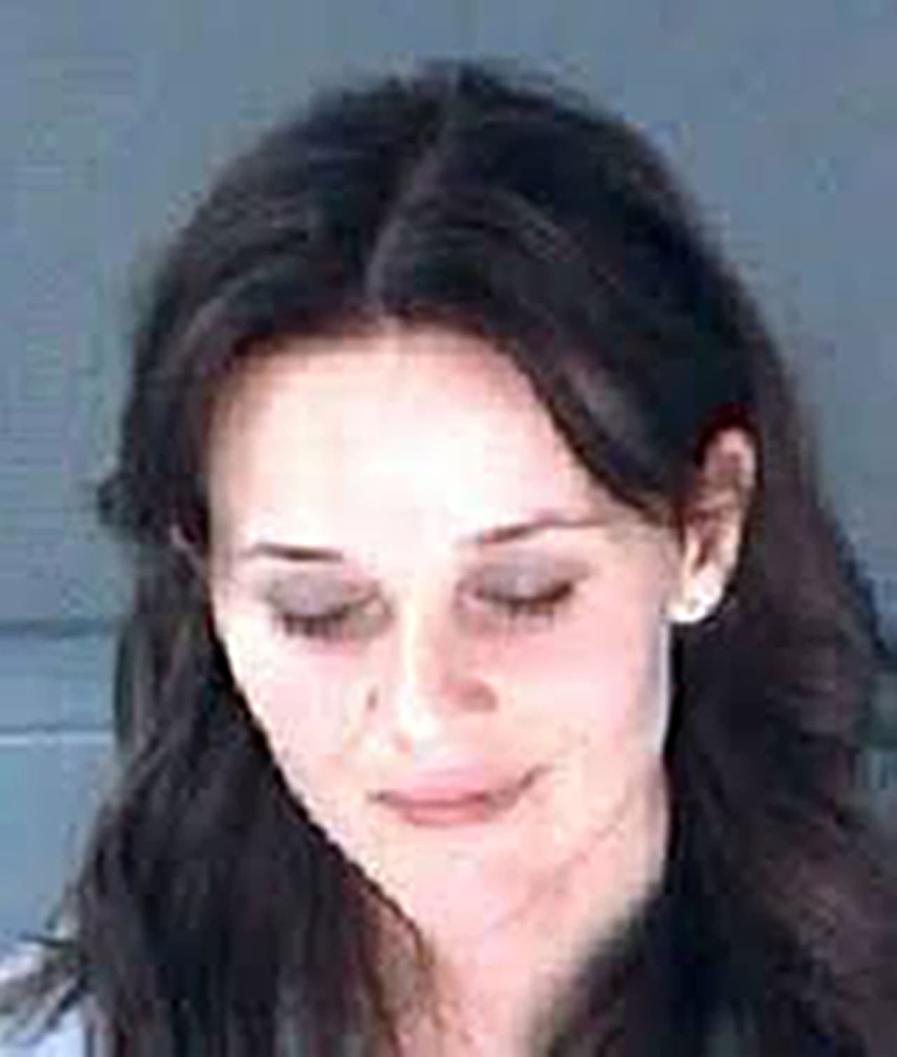 En 2013 Reese Witherspoon fue detenida junto a su esposo por mostarar una conducta inapropiada en las calles de Georgia.