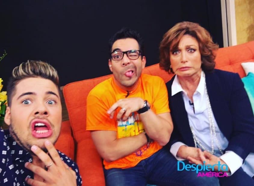 Angélica María también paso un muy buen rato haciendo sus mejores caras.