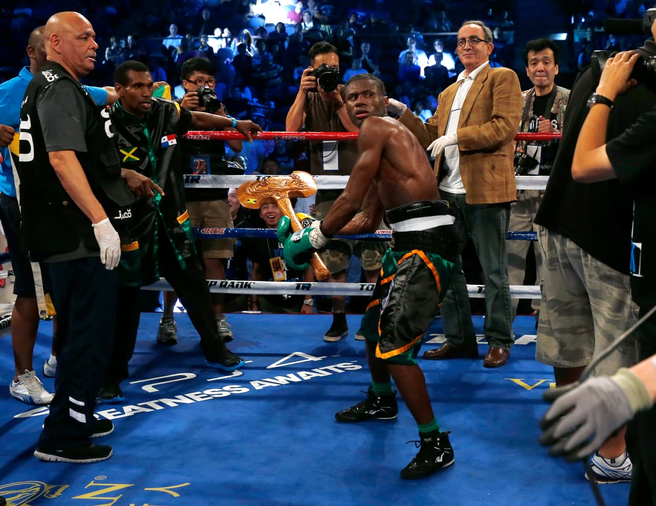 Nicholas Walters empató con Jason Sosa en una decisión polémica