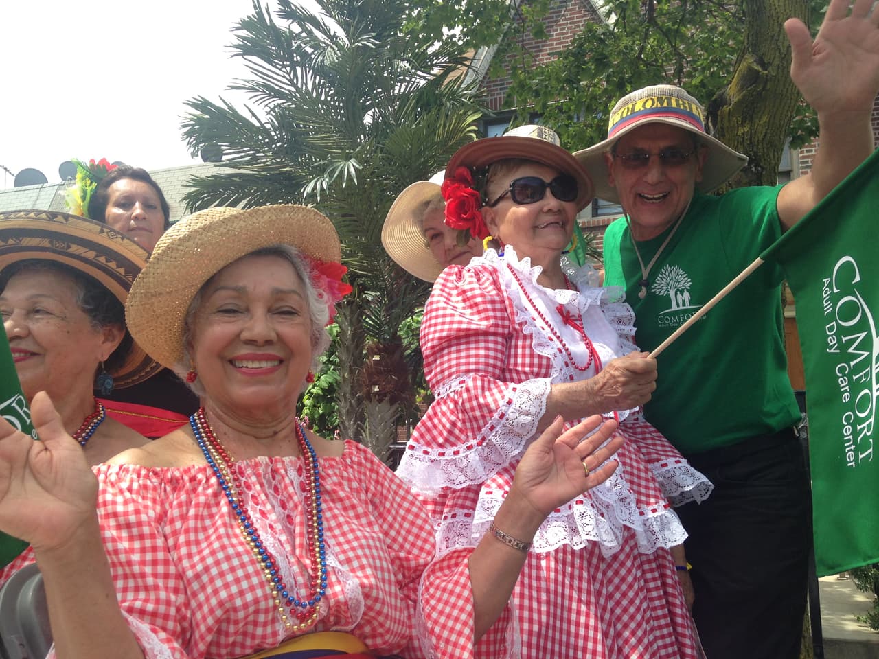 Las danzas tradicionales de Colombia llenaron a NYC de color.