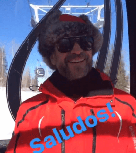 Así celebró Marco el año pasado, en el mismo escenario canadiense donde, además de relajarse, se da tiempo de practicar deportes invernales como el esquí o el 'snowbording'.