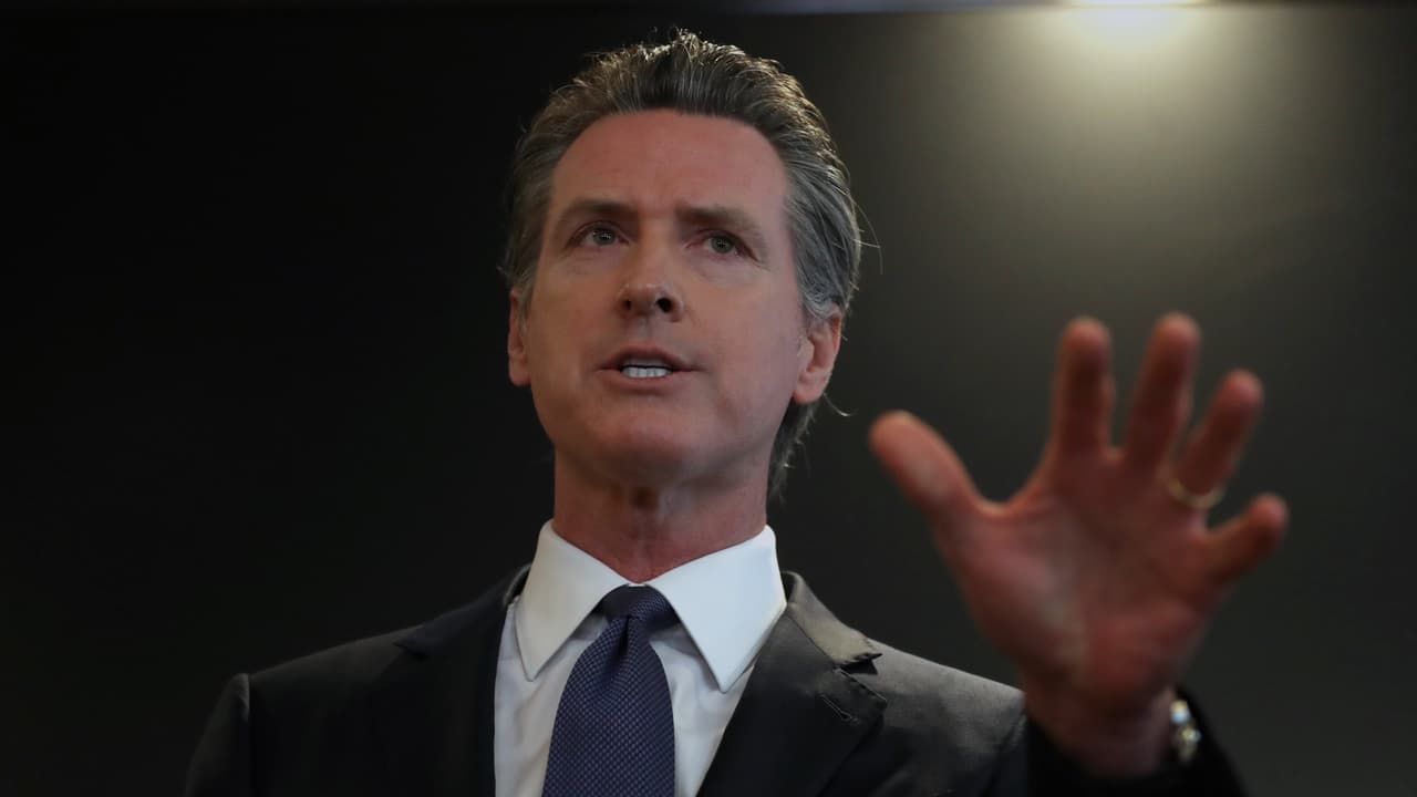 California considera nuevas medidas y cierres para controlar propagación del Coronavirus