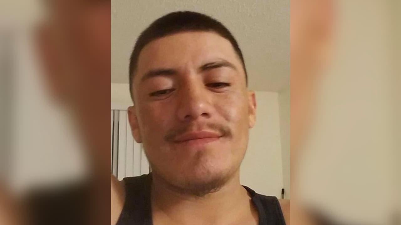 Ibarra estaba saliendo de una fiesta en un salón de eventos, ubicado en
<a href="https://www.cityofneedville.com/" target="_blank">Needville, Texas, </a>al suroeste de Houston. Al parecer, un grupo de personas tuvo una discusión con el joven. "Él sacó su navaja como para defenderse" dijo Juvencio López, primo de la
<a href="https://www.univision.com/temas/victimas">víctima</a>.