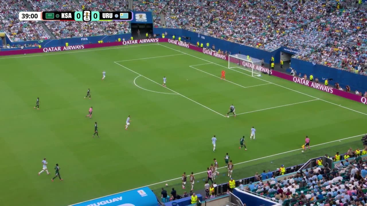 ¡GOL!  anota para Arabia Saudita. Abdulelah Al Amri