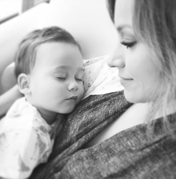 Junto a Bruce, Satcha descubrió la maravillosa experiencia de ser mamá.