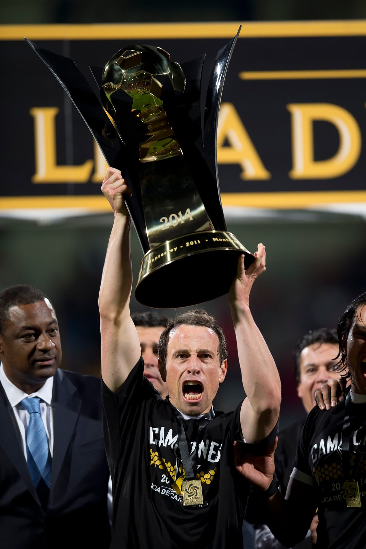 Pero no sería el únicúo, en el 2014 logró con la Máquina la Liga de Campeones de la Concacaf.
