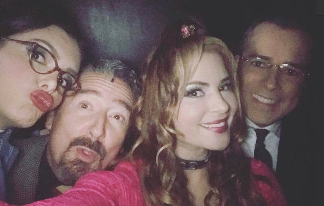 Aunque existen los nervios antes de salir al escenario, el elenco es muy profesional y deja el corazón en cada función.