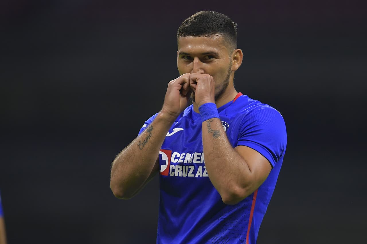 Cruz Azul manda en el torneo con 16 unidades, cinco encuentros ganados, un empatado y uno perdido.