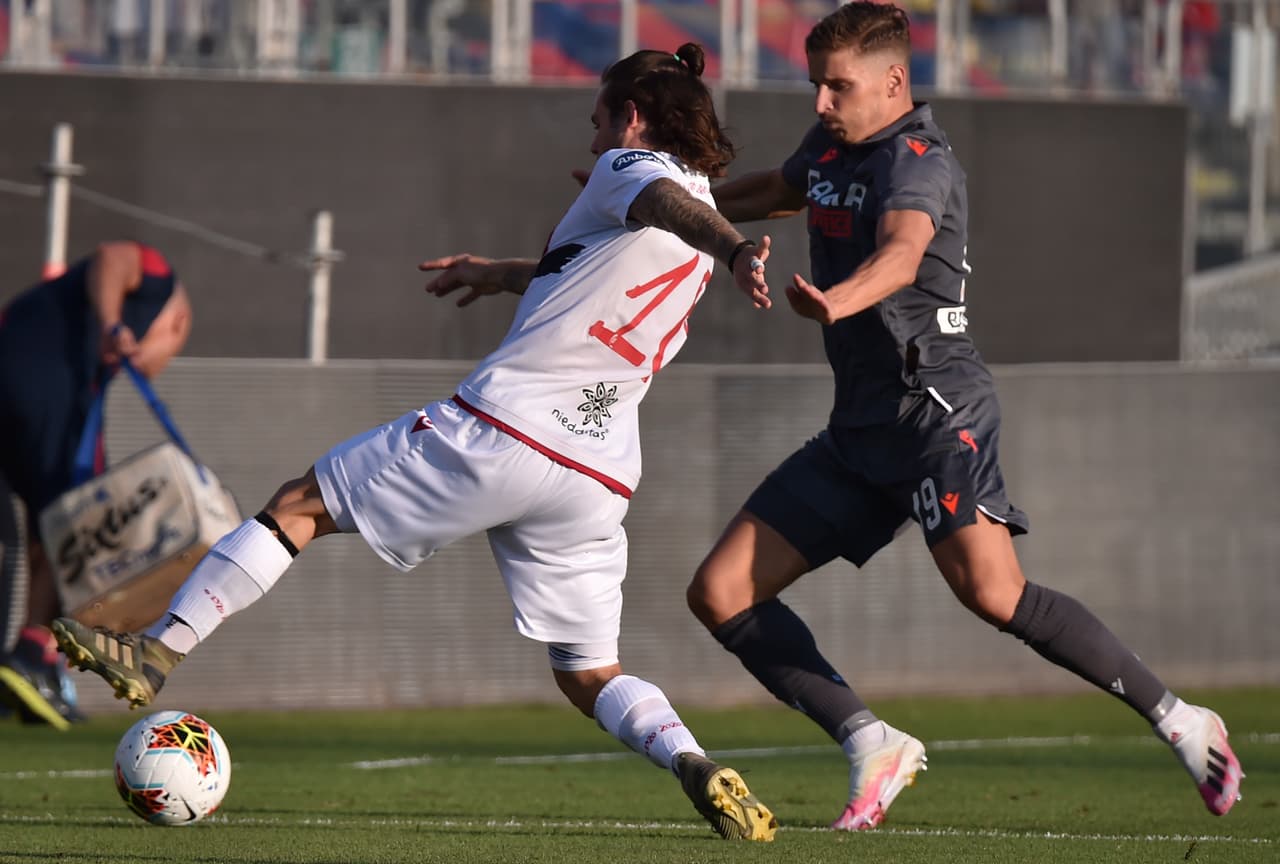 Con resultados de bBologna 3-2 Lecce, Cagliari 0-1 Udinese, Hellas Verona 1-5 Lazio, Roma 2-1 Fiorentina y SPAL 1-1 Torino, se da prácticamente por cerrada la jornada 36 del futbol italiano.