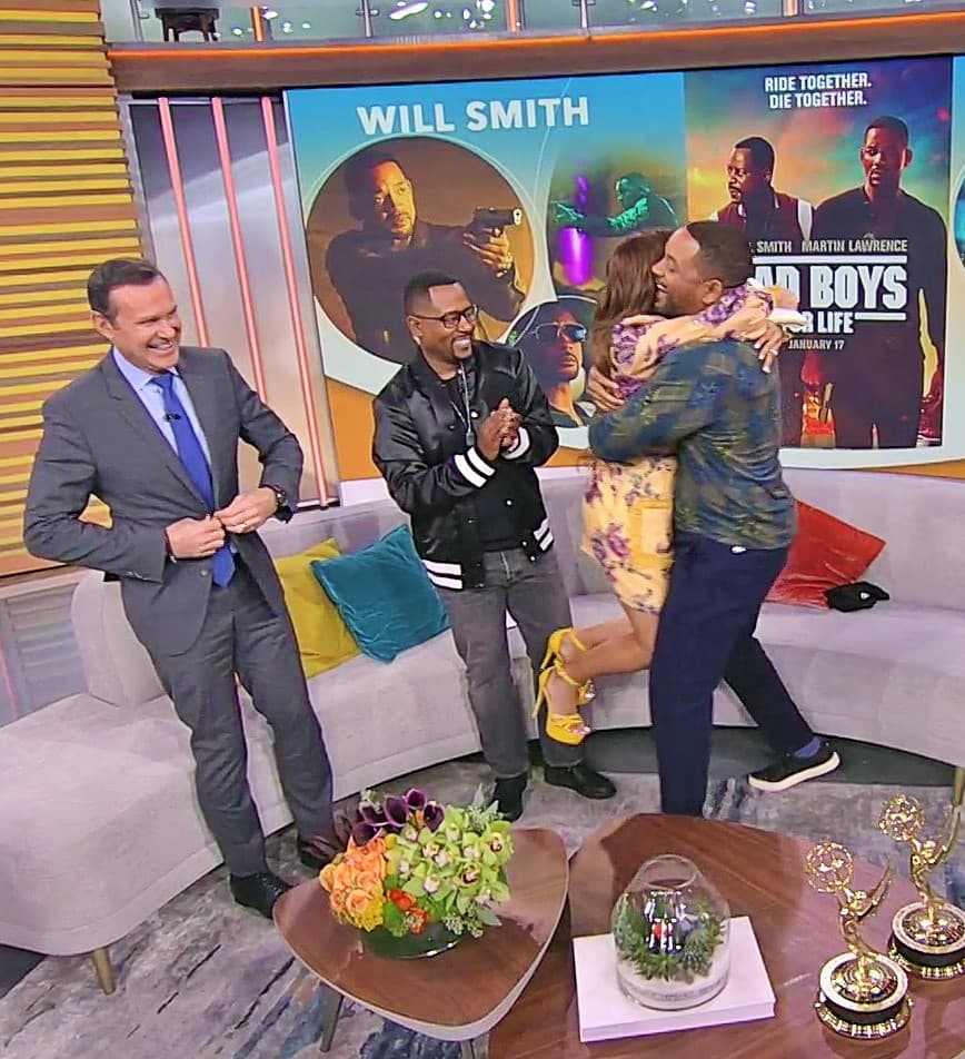 Paloma Almonte, quien viajo desde República Dominicana, fue una de las afortunadas en conocer al actor y al verlo se lanzó a sus brazos.