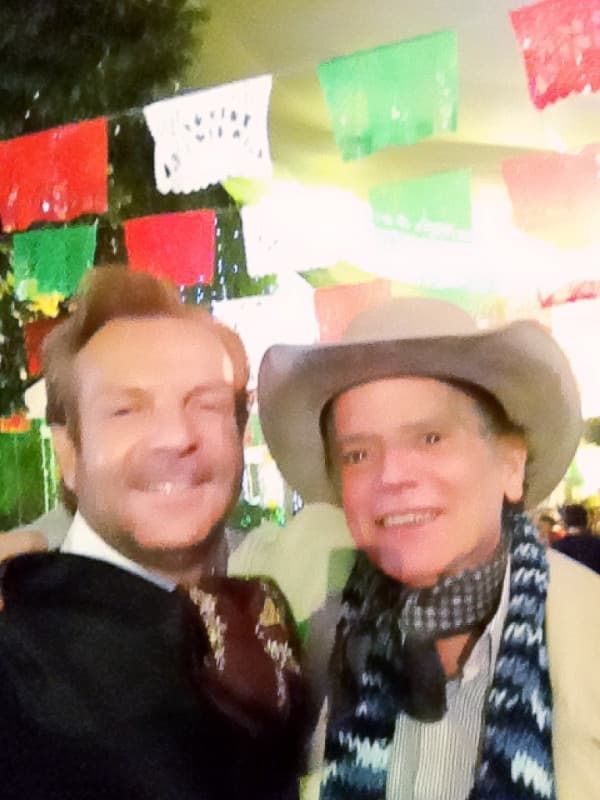 En 2010 sufrió un derrame cerebral que lo puso al borde de la muerte pero logró superar el problema.