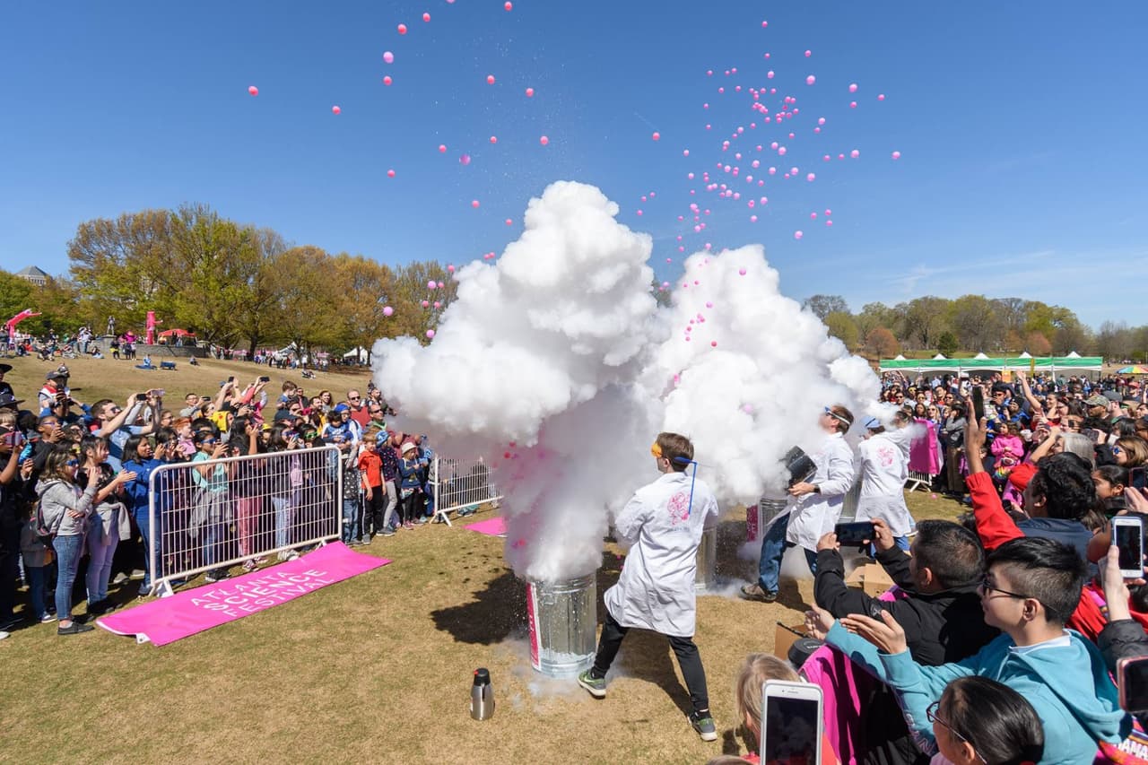<b><a href="https://atlantasciencefestival.org/" target="_blank">Atlanta Science Festival (12 al 26 de marzo)</a></b>: Festival anual que celebra la ciencia y la tecnología locales, con eventos familiares en toda la ciudad.