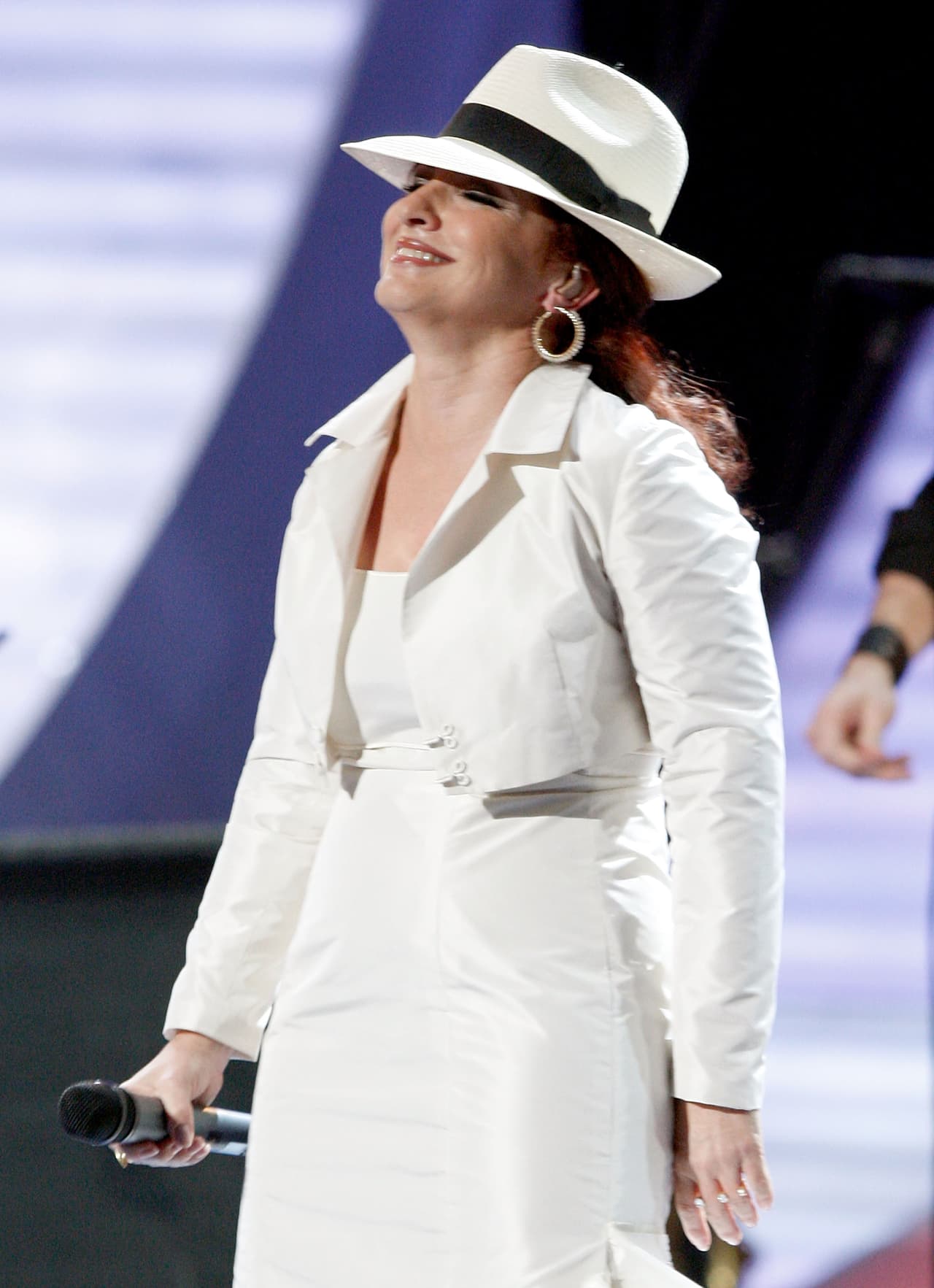 Gloria Estefan no podía quedar fuera de esta lista de grandes personalidades galardonadas por La Academia Latina de la Grabación.