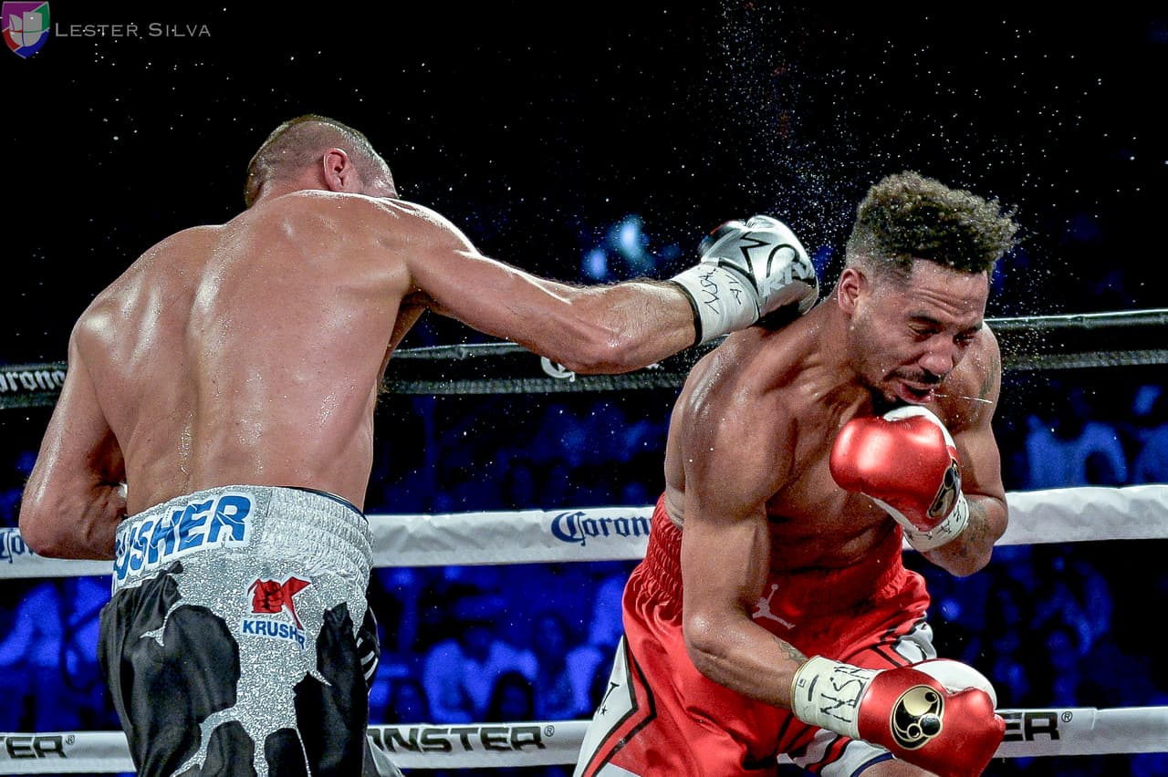 El estadounidense noqueó al ruso en el octavo asaltó y dio muestra de su gran poderío, reteniendo así los cetros de la AMB, OMB y FIB.