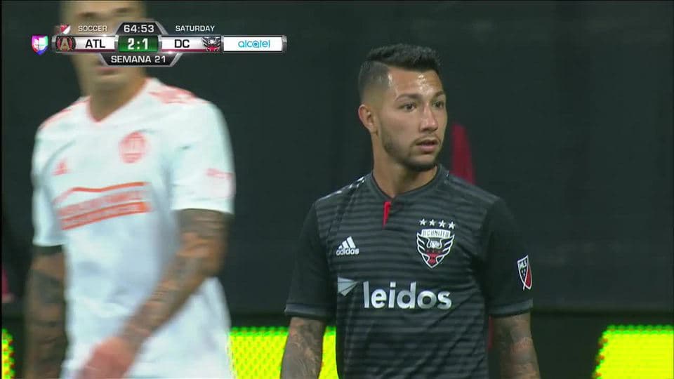 Tiro desviado de Luciano Acosta