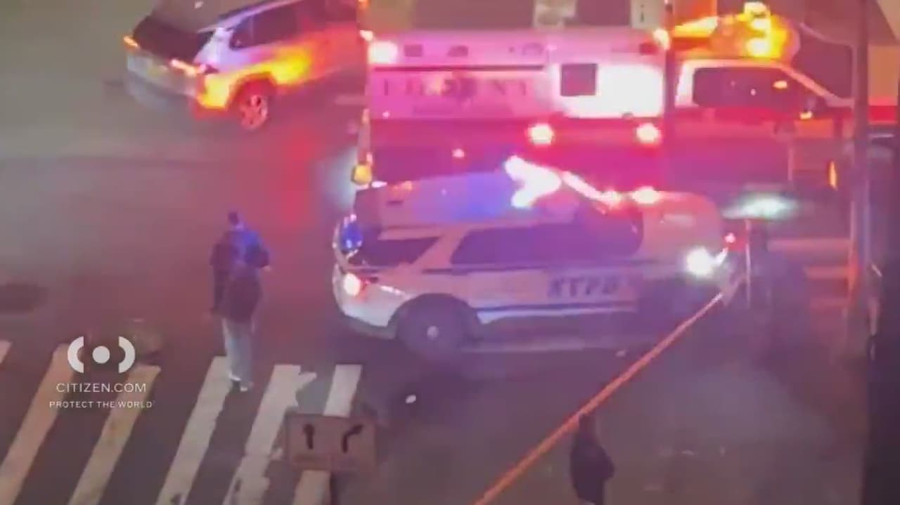 Buscan a sospechoso tras triple apuñalamiento en Lower East Side de Manhattan