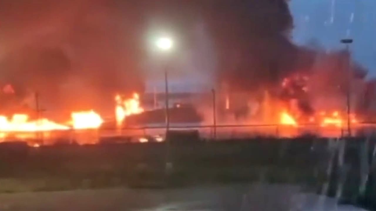 ¿Qué dijo la presidenta de México sobre el incendio que dejó cinco muertos en una refinería de ese país?