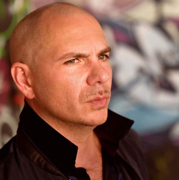 Pura buena vida, cantando sin parar sus éxitos. ¿Quién no quisiera ir a su festejo?