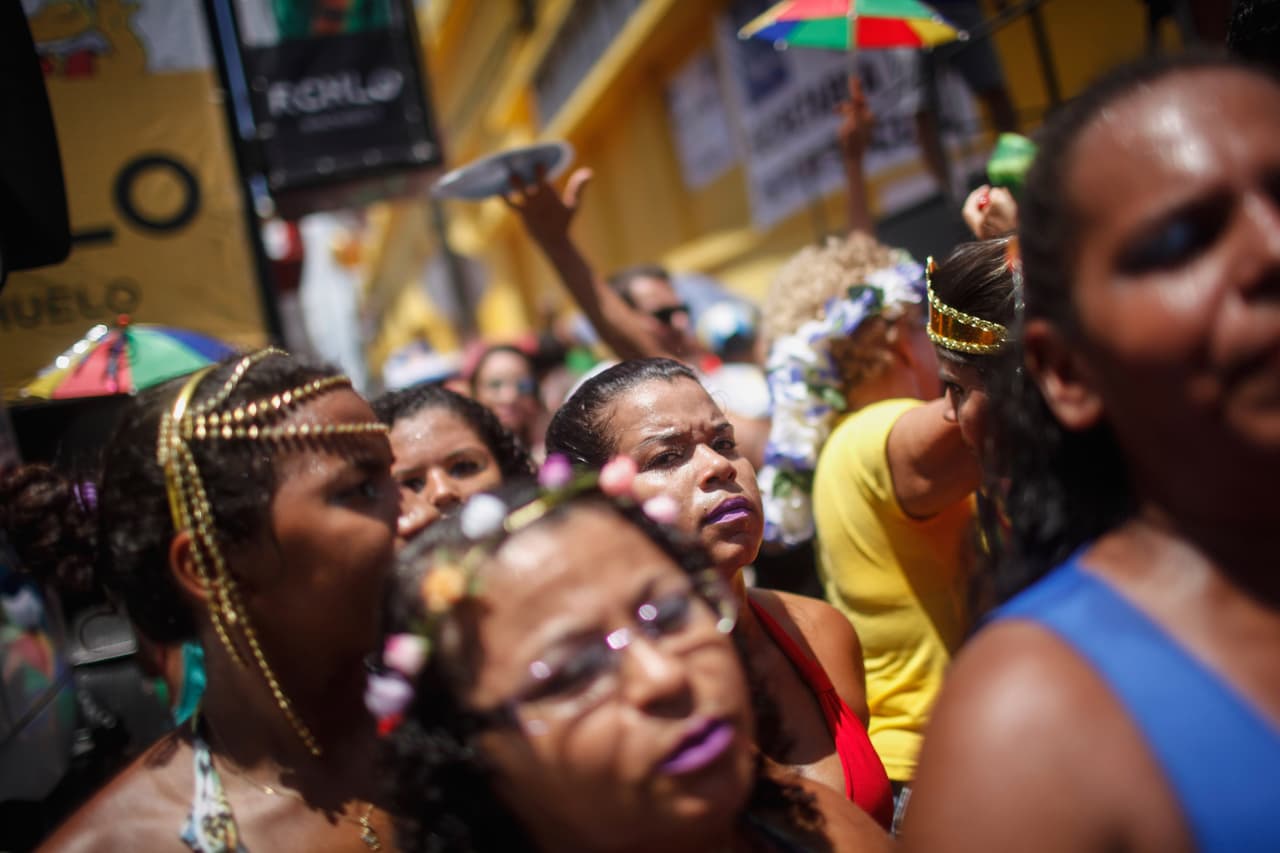 Pese a todo los intentos por desterrar el miedo al zika, el carnaval sufrió el impacto de la situación económica que vive el país.