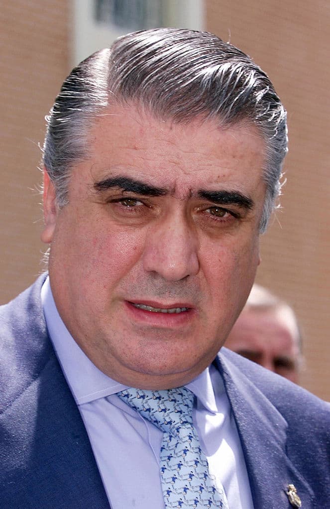 <b>Lorenzo Sanz</b> es la primera celebridad que muere a causa del COVID-19.