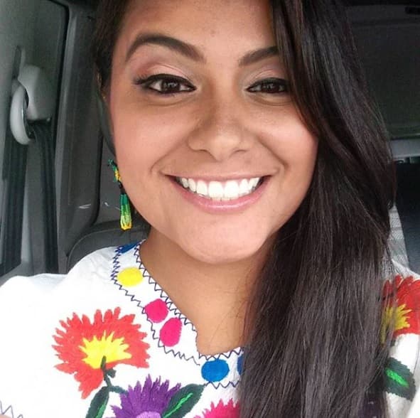 La información que circulaba en los medios mencionaba que la ganadora de 'MasterChef México: la revancha' tomaría un entrenamiento, para luego trabajar durante dos meses en las cocinas del 
<b><a href="https://www.univision.com/entretenimiento/del-palacio-de-buckingham-a-la-pasarela-la-reina-isabel-ii" target="_blank">palacio de Buckingham</a></b>.