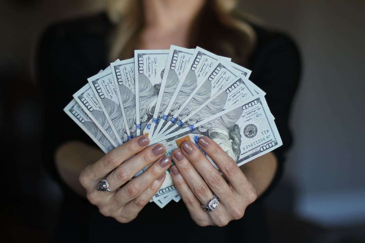 El 
<a href="https://www.traviscountytx.gov/images/health_human_services/Docs/fss-spn.pdf" target="_blank">Programa de Asistencia de Alquiler de Emergencia (ERAP)</a> del condado de Travis ayudará a los residentes elegibles que luchan por cubrir los gastos de alquiler actuales o pasados.