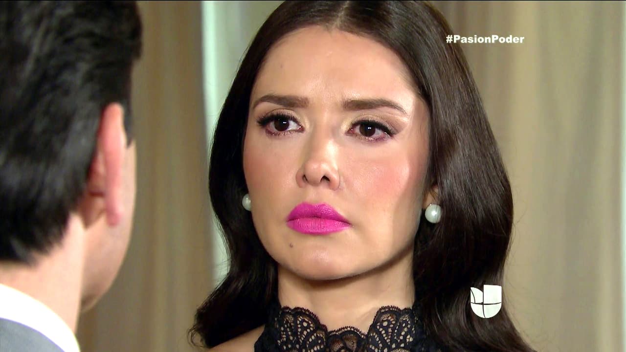 En Pasión y Poder, Nina está desesperada pues Arturo quiere separarse de ella por culpa de Julia y no soporta verlos juntos. ¿Le dará el divorcio?