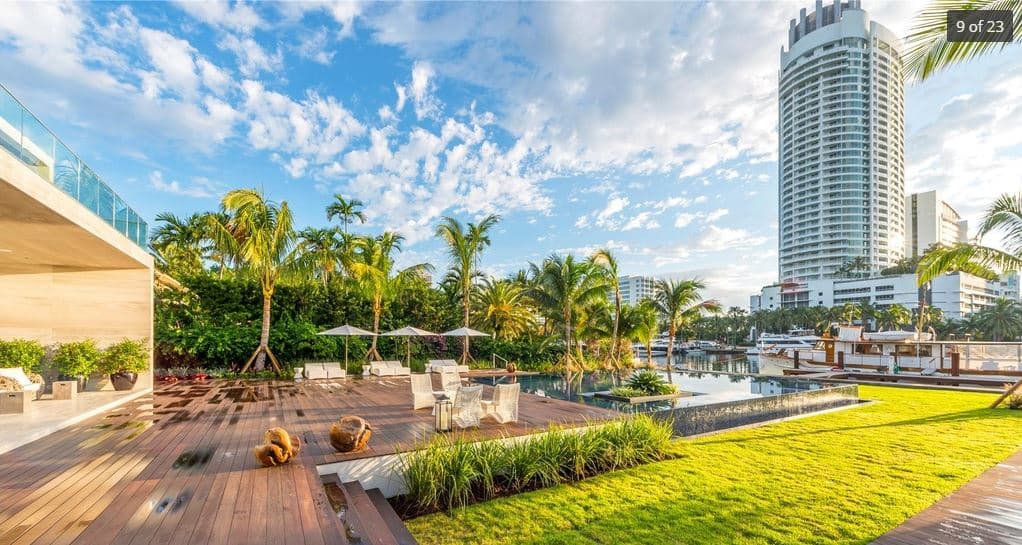 La mansión de 11,500 pies cuadrados está situada en la exclusiva zona de Pine Tree y fue adquirida por un fondo de inversiones.