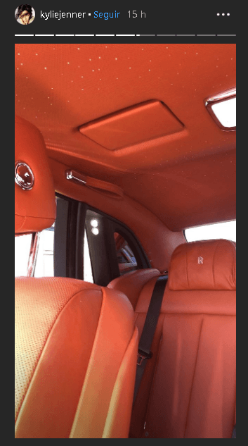 De acuerdo a Daily Mail, la personalización de luminarias en el techo agrega un costo al precio original al vehículo, con lo que su total sumaría unos 
<b>543 mil dólares</b>.