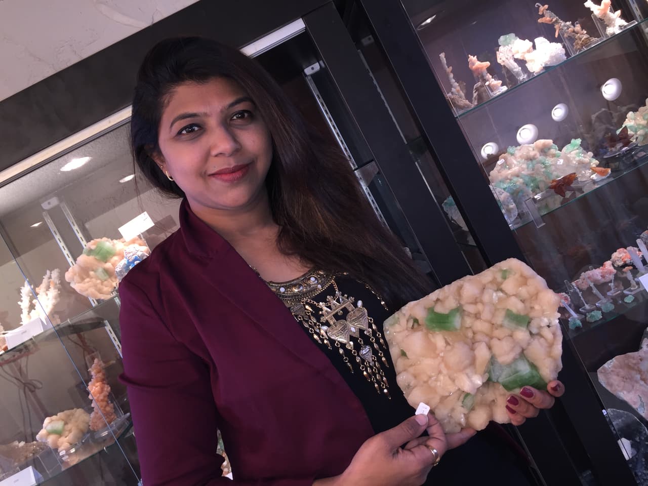 Teju Mahesh, propietaria de Omsai Mineral's