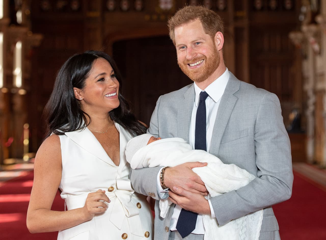 Con esta serie de imágenes, Meghan sigue en línea con lo que promovió durante todo el embarazo (e incluso antes de ello): un proceso natural, de cambios y sin falsas expectativas.