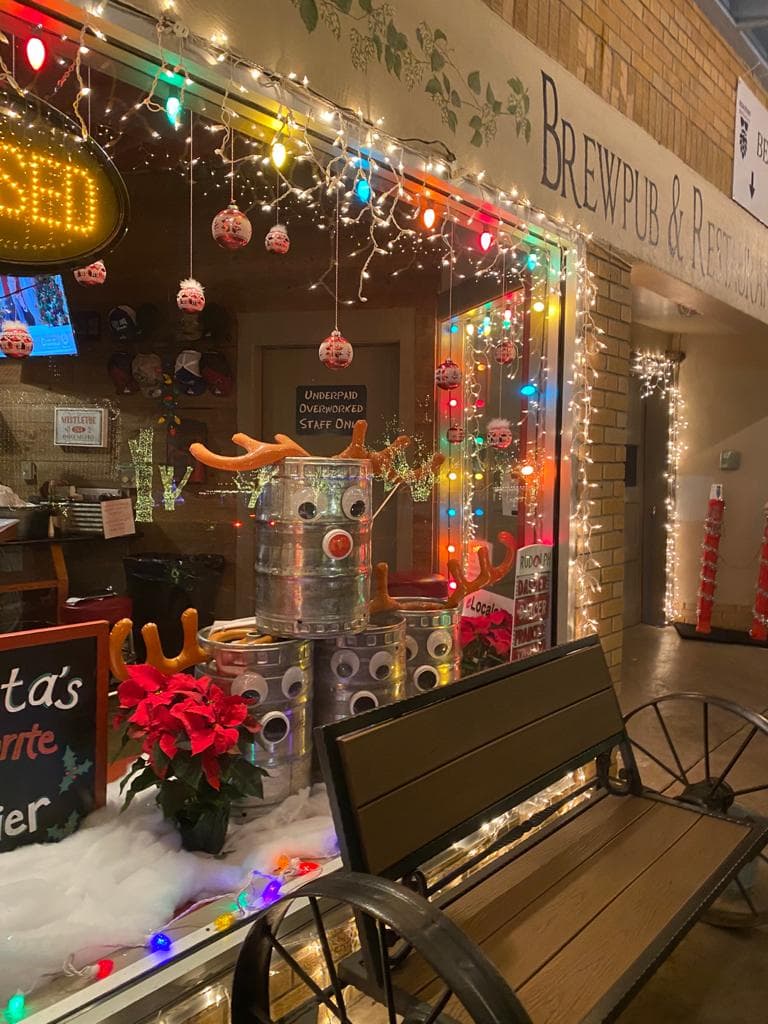 El pueblito se convierte en una estampa navideña para el disfrute de familias, siguiendo los protocolos de distanciamiento social.