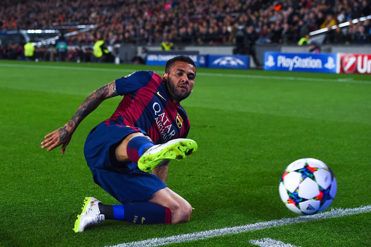 Dani Alves, lesionado en el aductor derecho, Busquets no sufre lesión