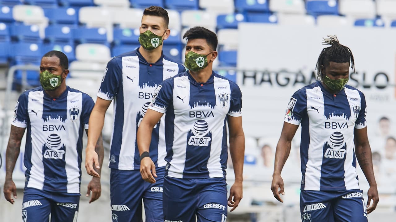 Aguirre da la cara y asegura que Rayados ya sabía de su fiesta