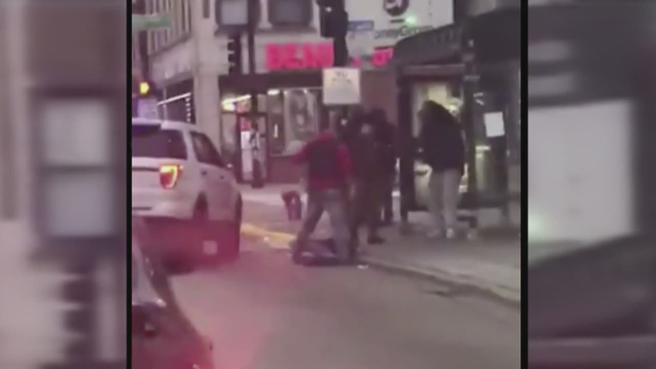 Dan derecho a fianza a hombre que fue azotado contra el pavimento por un policía en Chicago