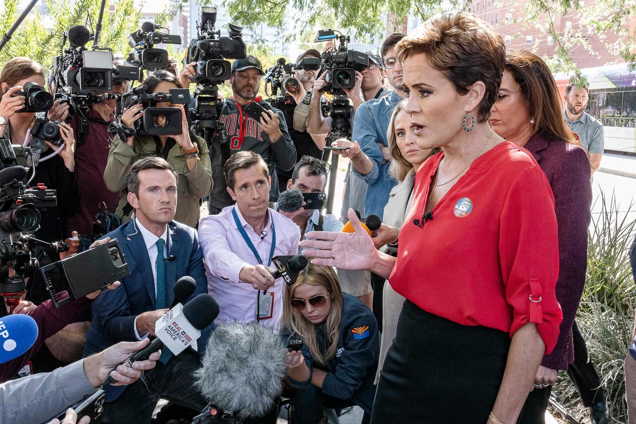 Juez rechaza solicitud republicana de extender horarios: cierran los centros de votación