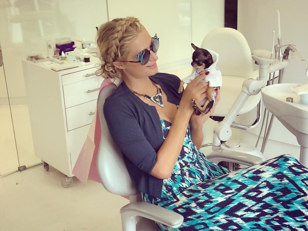 En esta lista no podía faltar Paris Hilton. Aquí la vemos con la pequeña Diamond Baby.