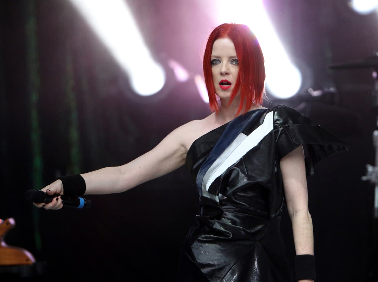La vocalista de Garbage explica qué la llevo a automutilarse: "Sentí alivio de la rabia y la impotencia"