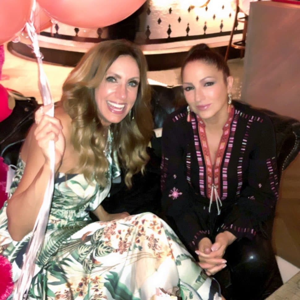 Y aunque Gloria estuvo presente en los festejos, no quiso dejar pasar la oportunidad de felicitar a su sobrina a través de Instagram: "¡HAPPY BIRTHDAY, MI FLAQUENCIA! ¡@liliestefan FELIZ CUMPLEAÑOS! ¡Te queremos mucho y me siento bendecida de tener a una sobrina guerrera, optimista, cariñosa, talentosa y divertida que hace nuestras vidas aún más bellas!"