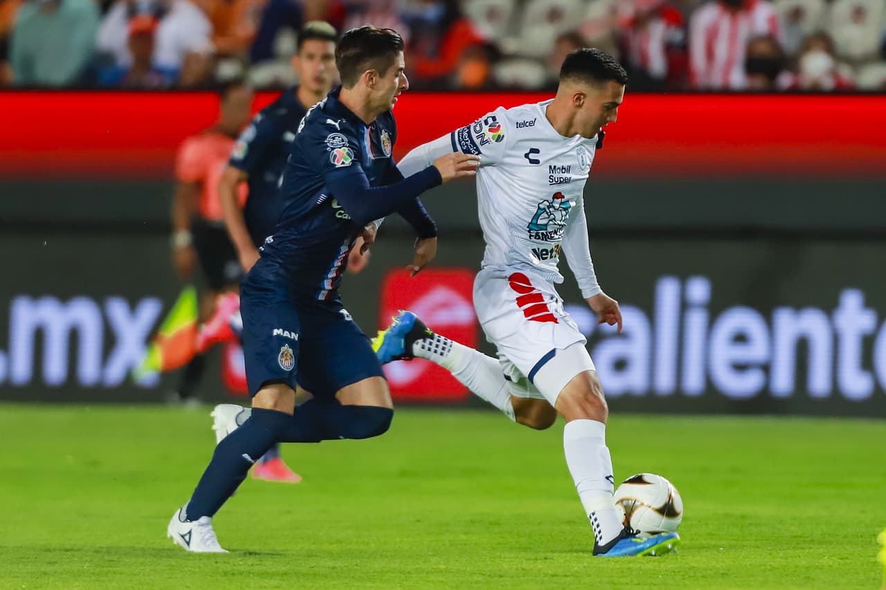 Pachuca vino de atrás y con doblete de Murillo se impuso a Chivas y lograron el boleto a Cuartos de Final donde enfrentarán al América.