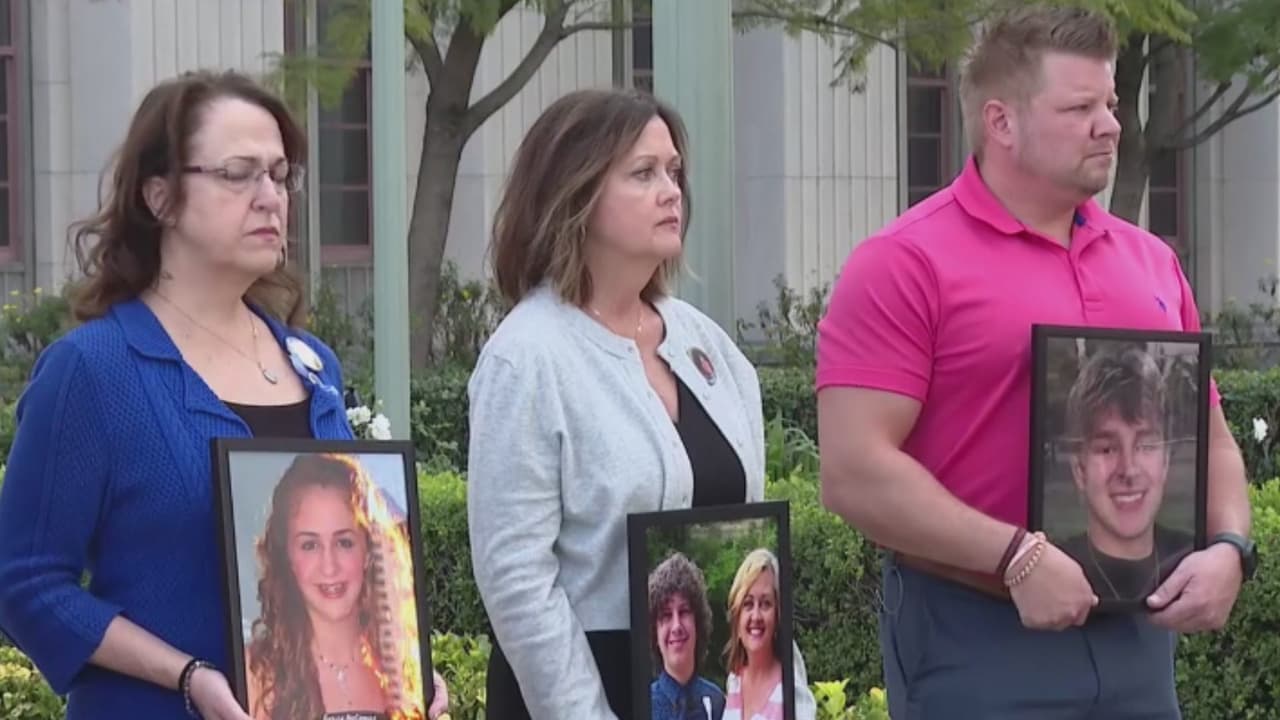 Padres demandan a Meta, TikTok, YouTube y Snapchat por muertes de menores vinculadas a adicción